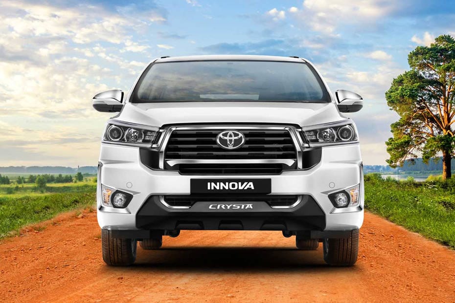 Toyota Innova Hycross premium SUV for long distance travel and comfort in Jaipur