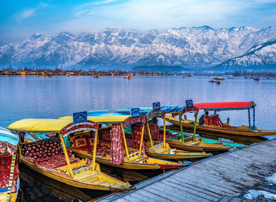 Jammu and Kashmir Tour - Ladakh scenic valleys and monasteries